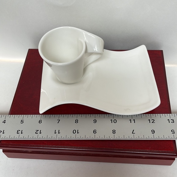 Villeroy & Boch demitasse cup and plate set - Picture 5 of 8